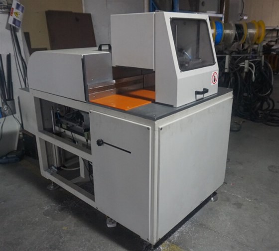 半自動(dòng)切鋁機(jī) 半自動(dòng)切鋁機(jī)