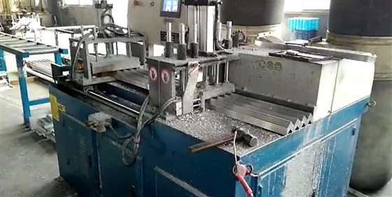 數(shù)控全自動角碼機(jī) 數(shù)控全自動角碼機(jī)