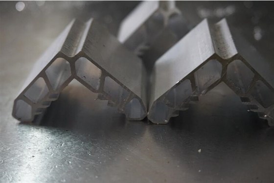 全自動(dòng)門窗角碼鋸 全自動(dòng)門窗角碼鋸