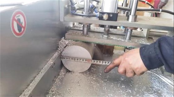 100mm鋁棒切割機(jī) 100mm鋁棒切割機(jī)