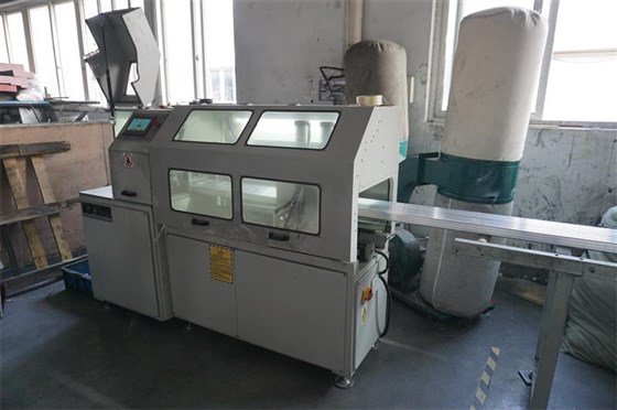 鋁材切割機 鋁材切割機